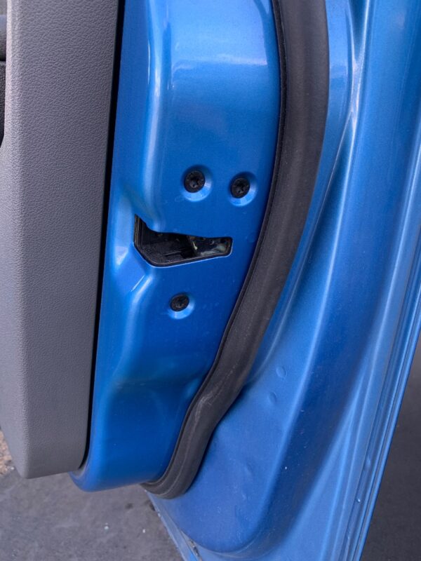 CERRADURA PUERTA DELANTERA DERECHA FORD FOCUS BERLINA (CAP)