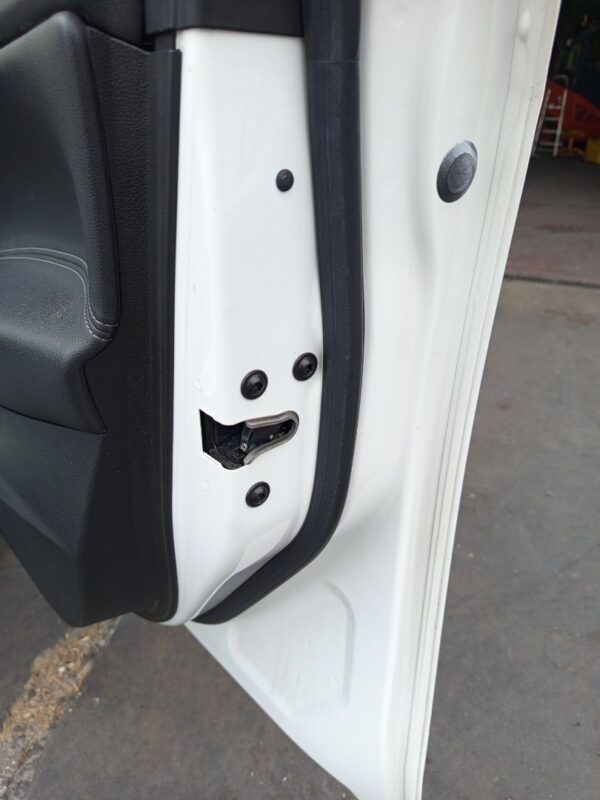 CERRADURA PUERTA DELANTERA DERECHA OPEL INSIGNIA BERLINA