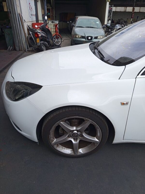 ALETA DELANTERA IZQUIERDA OPEL INSIGNIA BERLINA