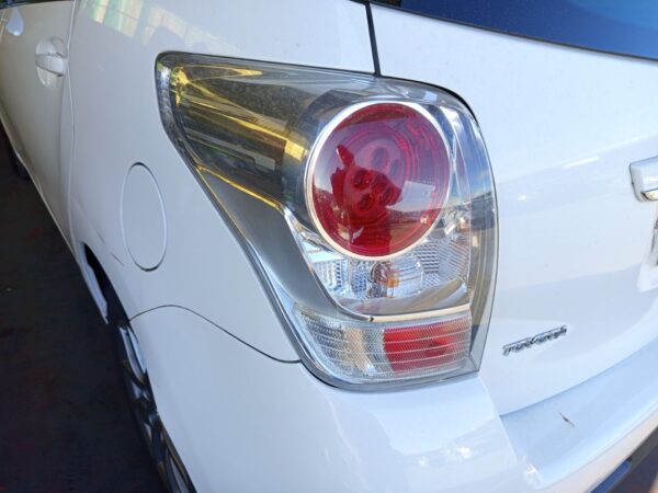 PILOTO TRASERO IZQUIERDO TOYOTA VERSO (AUR2/ZGR2)