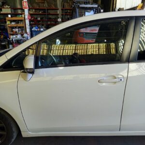 PUERTA DELANTERA IZQUIERDA TOYOTA VERSO (AUR2/ZGR2)