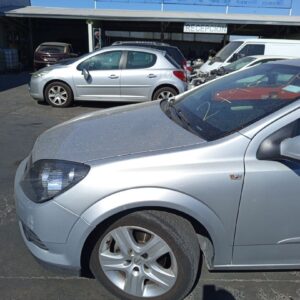 ALETA DELANTERA IZQUIERDA OPEL ASTRA H GTC