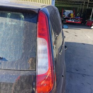PILOTO TRASERO DERECHO FORD FOCUS C-MAX (CAP)(2003)