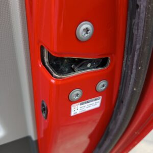 CERRADURA PUERTA TRASERA DERECHA TOYOTA YARIS (KSP9/SCP9/NLP9)