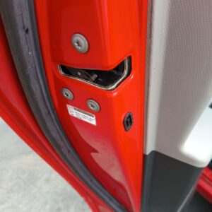CERRADURA PUERTA TRASERA IZQUIERDA TOYOTA YARIS (KSP9/SCP9/NLP9)