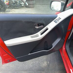 ELEVALUNAS DELANTERO IZQUIERDO TOYOTA YARIS (KSP9/SCP9/NLP9)