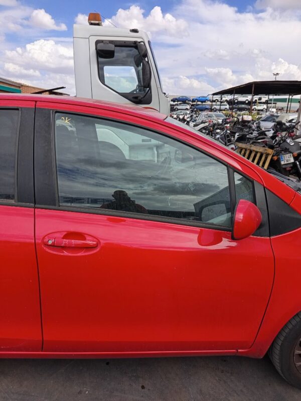 PUERTA DELANTERA DERECHA TOYOTA YARIS (KSP9/SCP9/NLP9)