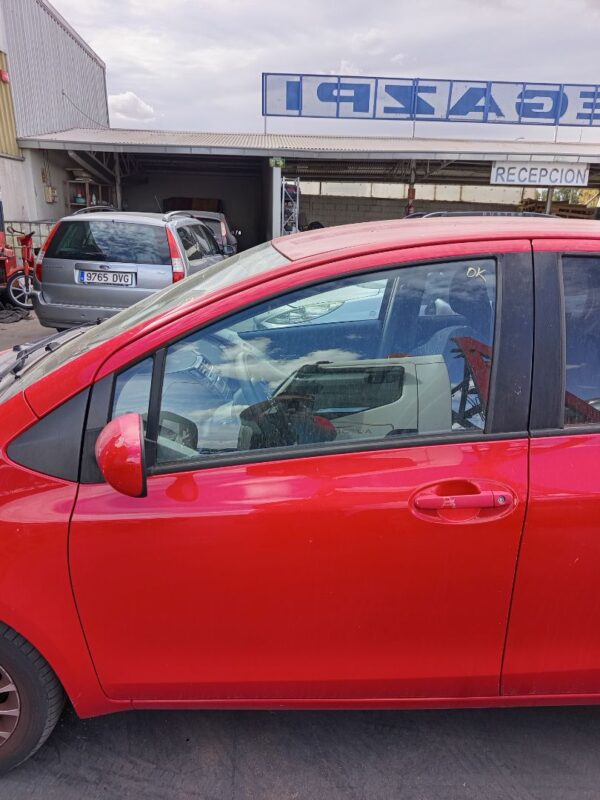 PUERTA DELANTERA IZQUIERDA TOYOTA YARIS (KSP9/SCP9/NLP9)