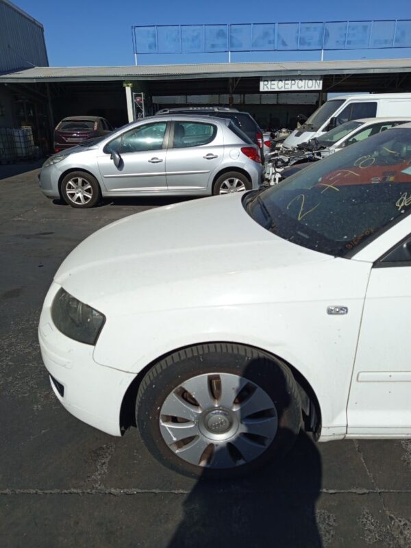 ALETA DELANTERA IZQUIERDA AUDI A3 (8P1)