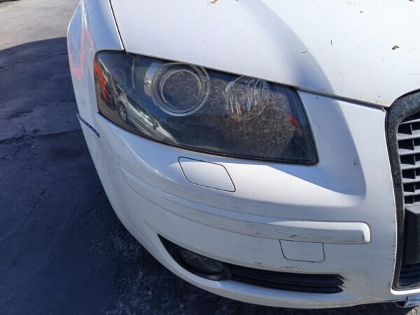 FARO DERECHO AUDI A3 (8P1)