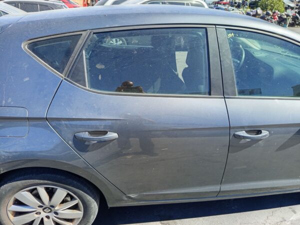 PUERTA TRASERA DERECHA SEAT LEON (5F1)