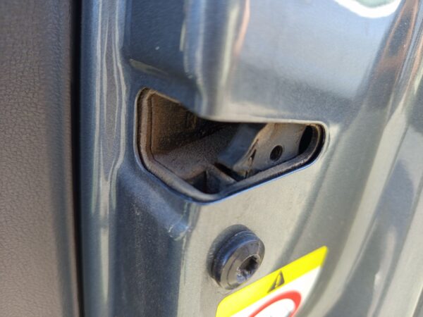 CERRADURA PUERTA DELANTERA DERECHA SEAT LEON (5F1)