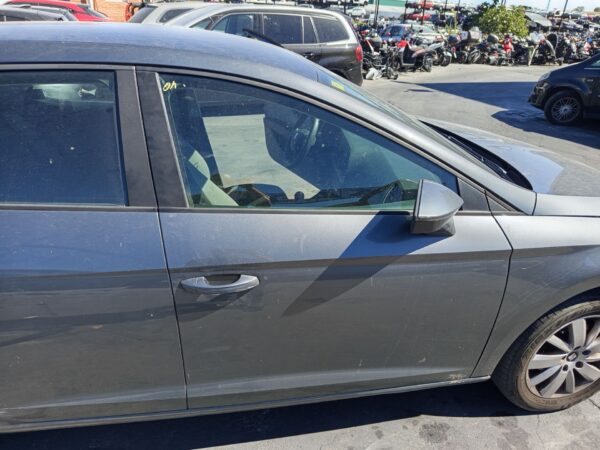 PUERTA DELANTERA DERECHA SEAT LEON (5F1)