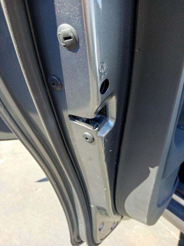 CERRADURA PUERTA TRASERA IZQUIERDA VOLKSWAGEN GOLF VI VARIANT (AJ5)