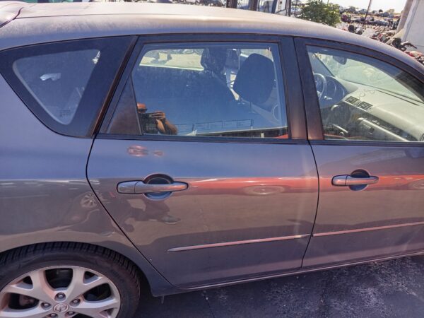 PUERTA TRASERA DERECHA MAZDA 3 BERLINA (BK)