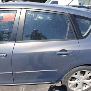 PUERTA TRASERA IZQUIERDA MAZDA 3 BERLINA (BK)