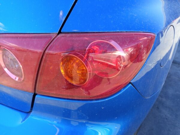 PILOTO TRASERO DERECHO MAZDA 3 BERLINA (BK)