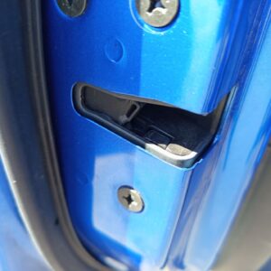 CERRADURA PUERTA DELANTERA IZQUIERDA MAZDA 3 BERLINA (BK)