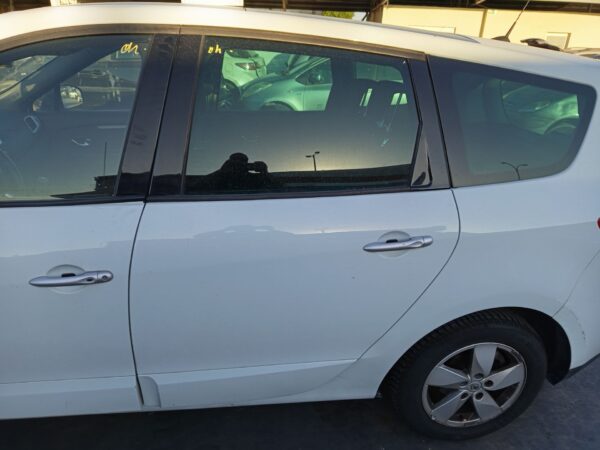 PUERTA TRASERA IZQUIERDA RENAULT SCENIC III (JZ)