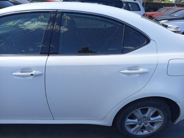 PUERTA TRASERA IZQUIERDA LEXUS IS (DS2/IS2)