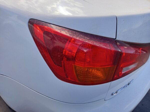 PILOTO TRASERO IZQUIERDO LEXUS IS (DS2/IS2)