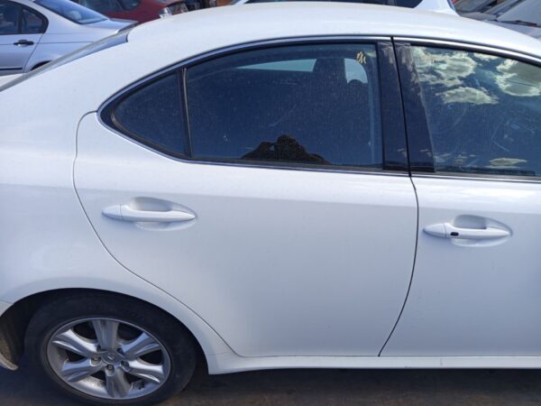 PUERTA TRASERA DERECHA LEXUS IS (DS2/IS2)