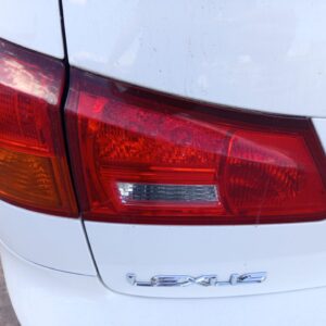 PILOTO TRASERO IZQUIERDO INTERIOR LEXUS IS (DS2/IS2)