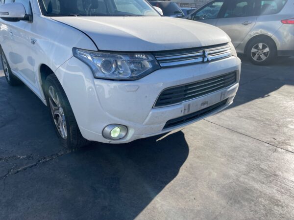PARAGOLPES DELANTERO MITSUBISHI OUTLANDER (GF0/GG0)
