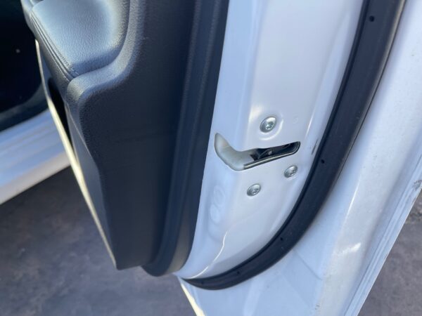 CERRADURA PUERTA DELANTERA DERECHA MITSUBISHI OUTLANDER (GF0/GG0)