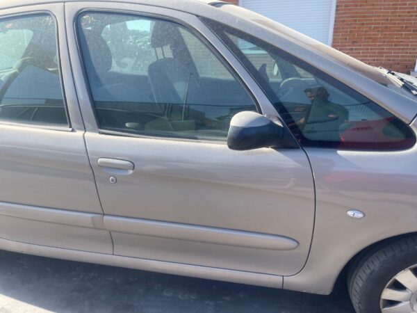 PUERTA DELANTERA DERECHA CITROEN XSARA PICASSO