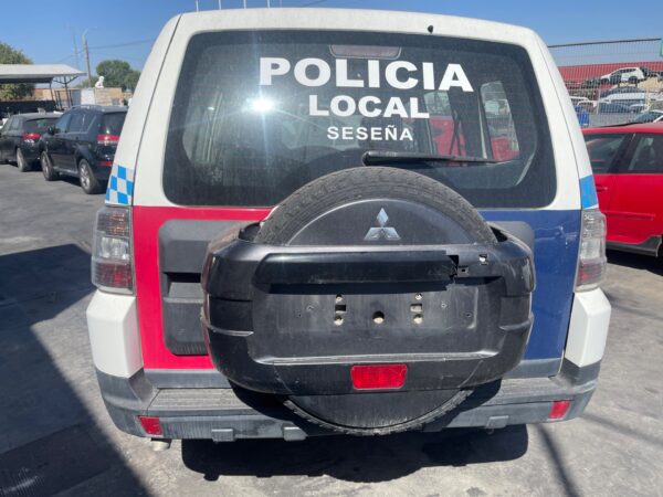 PORTON TRASERO MITSUBISHI MONTERO (V80/V90)