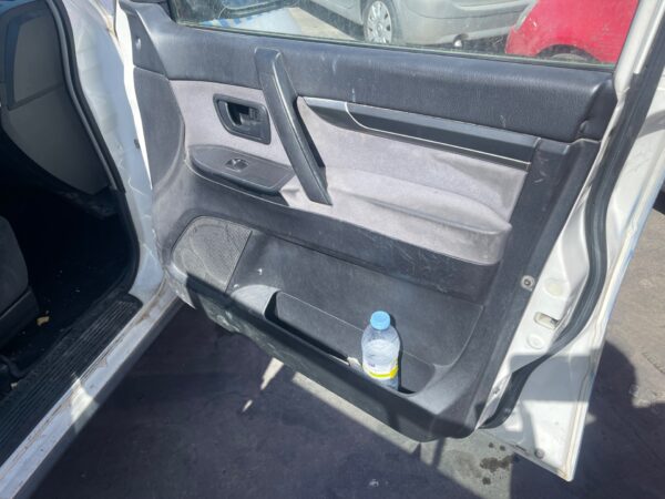 ELEVALUNAS DELANTERO DERECHO MITSUBISHI MONTERO (V80/V90)