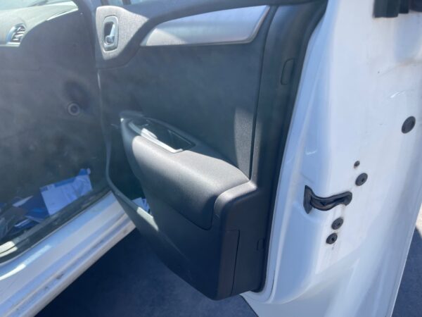 CERRADURA PUERTA DELANTERA DERECHA CITROEN C4 BERLINA