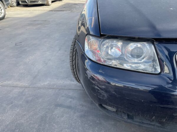 FARO DERECHO AUDI A3 (8L)