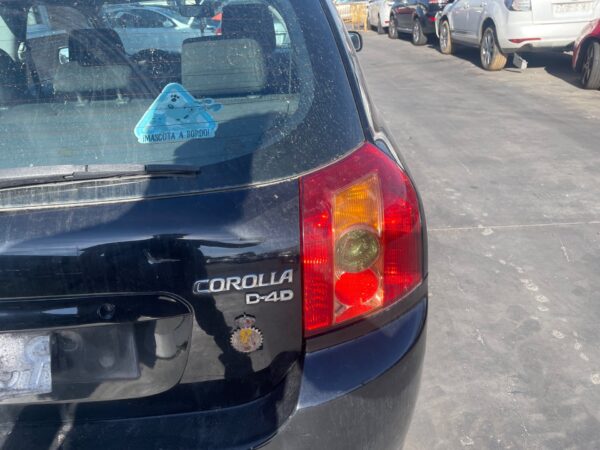 PILOTO TRASERO DERECHO TOYOTA COROLLA (E12)