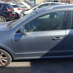 PUERTA DELANTERA IZQUIERDA SKODA SUPERB COMBI (3T5)