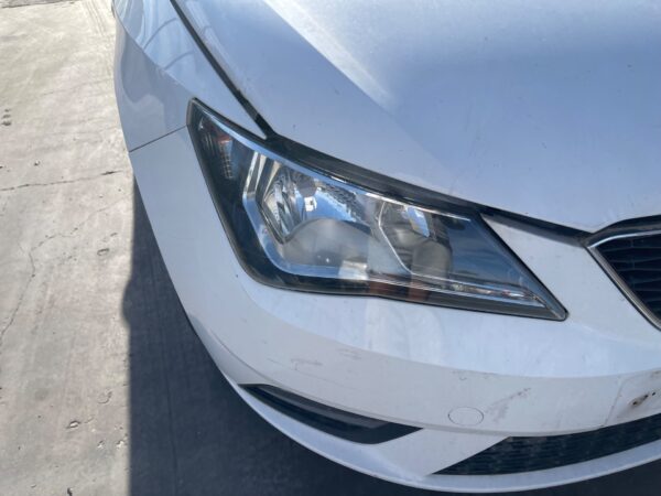 FARO DERECHO SEAT IBIZA BERLINA (6J5)