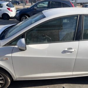 PUERTA DELANTERA IZQUIERDA SEAT IBIZA BERLINA (6J5)