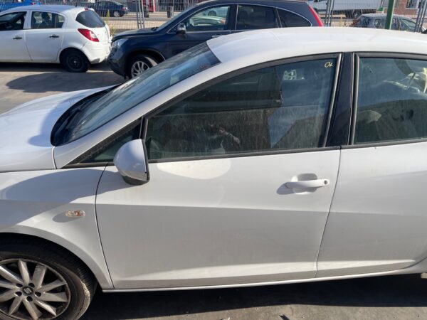 PUERTA DELANTERA IZQUIERDA SEAT IBIZA BERLINA (6J5)