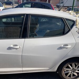 PUERTA TRASERA IZQUIERDA SEAT IBIZA BERLINA (6J5)