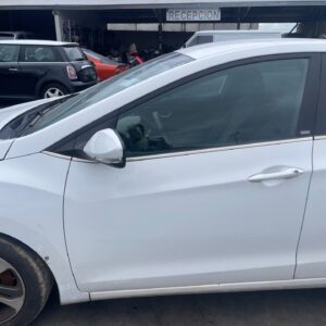 PUERTA DELANTERA IZQUIERDA HYUNDAI I30 (GD)