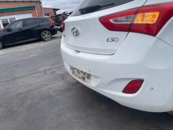 PARAGOLPES TRASERO HYUNDAI I30 (GD)