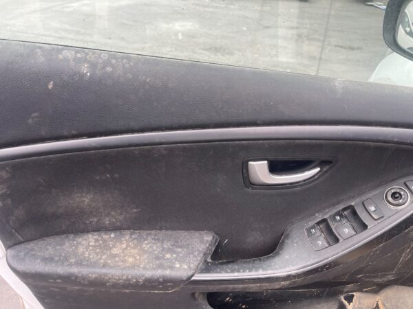 ELEVALUNAS DELANTERO IZQUIERDO HYUNDAI I30 (GD)