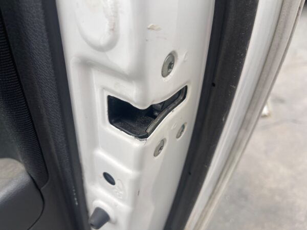 CERRADURA PUERTA TRASERA DERECHA HYUNDAI I30 (GD)