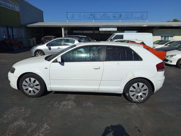 ALETA DELANTERA DERECHA AUDI A3 (8P1) - Imagen 2
