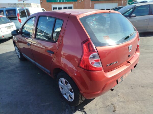 CENTRALITA MOTOR UCE DACIA SANDERO - Imagen 3