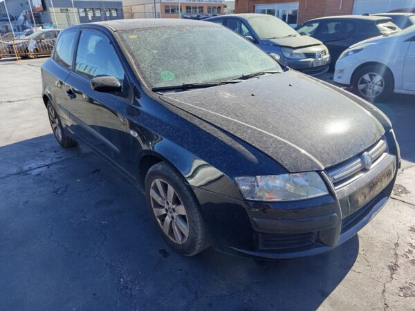 CONDENSADOR / RADIADOR  AIRE ACONDICIONADO FIAT STILO (192) - Imagen 2