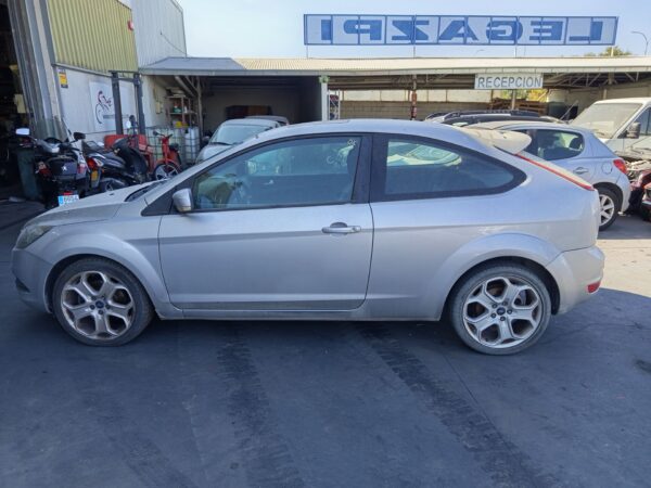 PARAGOLPES TRASERO FORD FOCUS BERLINA (CB4) - Imagen 2