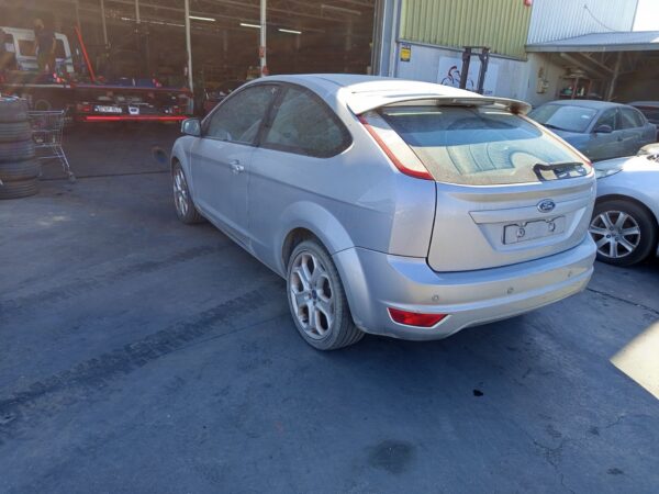 PARAGOLPES DELANTERO FORD FOCUS BERLINA (CB4) - Imagen 5