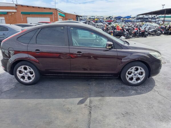 CAPO FORD FOCUS BERLINA (CB4) - Imagen 3